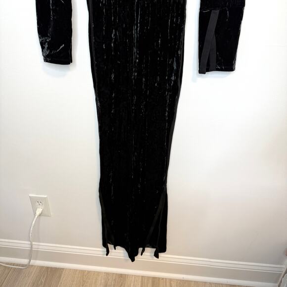Free People We Are HAH Jump On It Velvet Jumpsuit In Black Size Large New - Picture 8 of 16